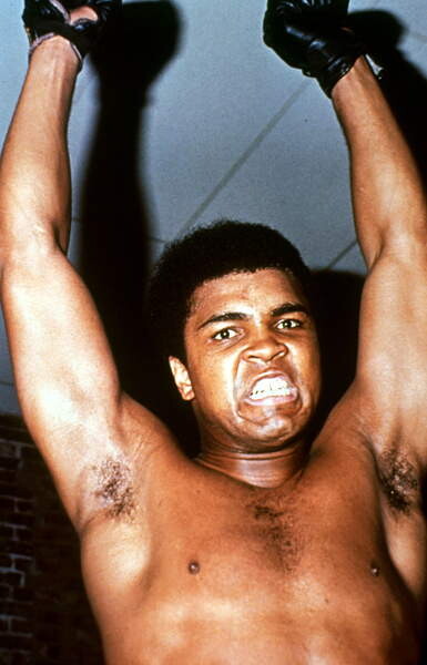Wallpaper Mural Boxer Muhammad Ali (Cassius Clay) in 1973