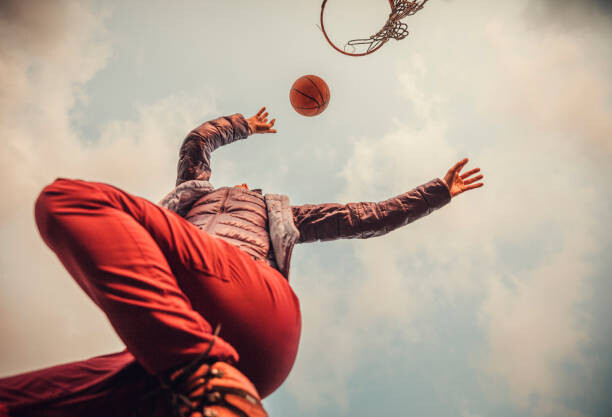 Εκτύπωση καμβά Young Woman playing at Basket